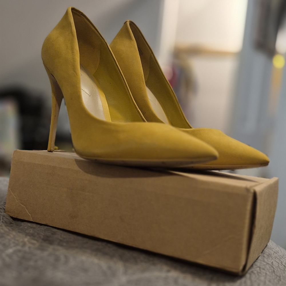 Aldo Sunny Yellow Pointed Heels
